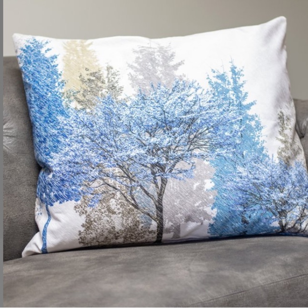 NWT cottage Garden Forest throw pillow